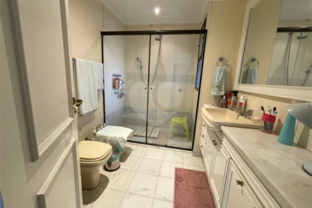 Apartamento à venda com 3 quartos, sendo 1 suíte,  em Lar São Paulo, São Paulo, SP