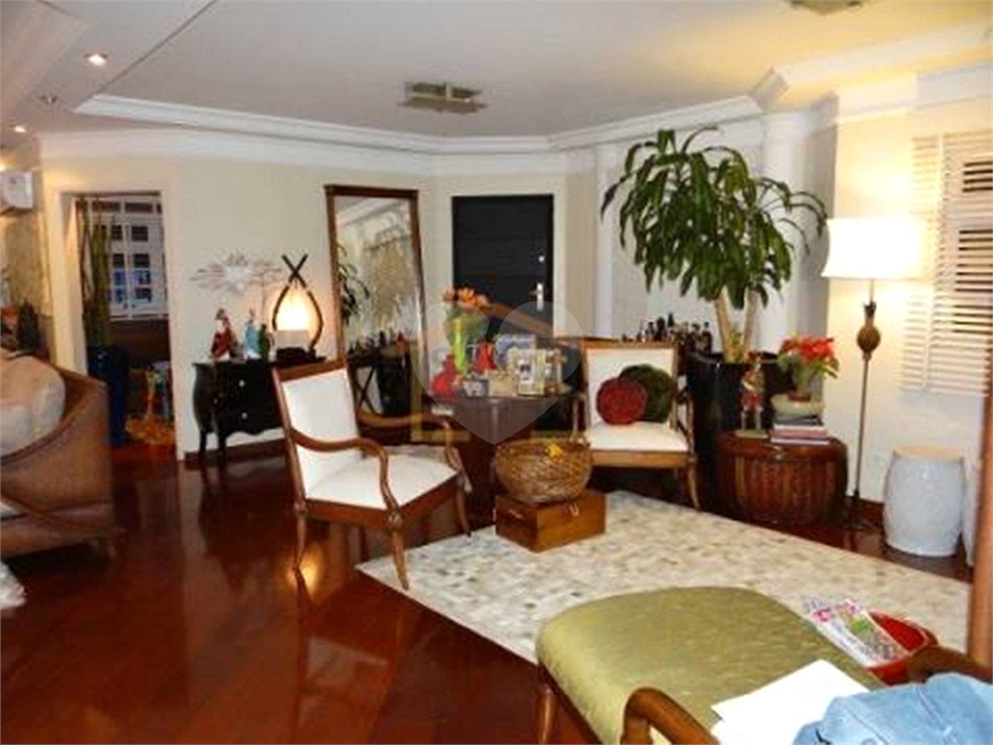 Casa à venda com 4 suítes em Jardim Floresta, São Paulo, SP