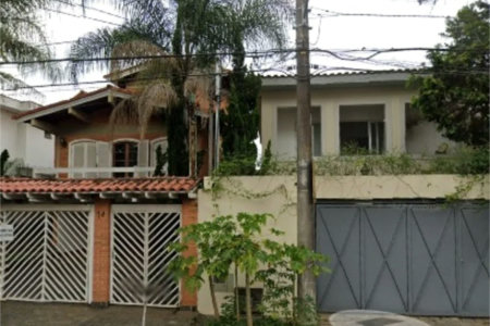 Terreno à venda com 20 quartos, sendo 10 suítes, em Vila Sônia, São Paulo, SP