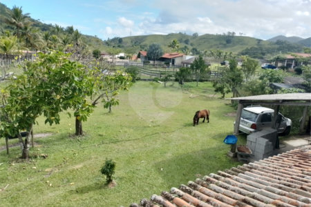 Sítio à venda com 4 quartos, sendo 3 suítes, em Caxito, Maricá, RJ
