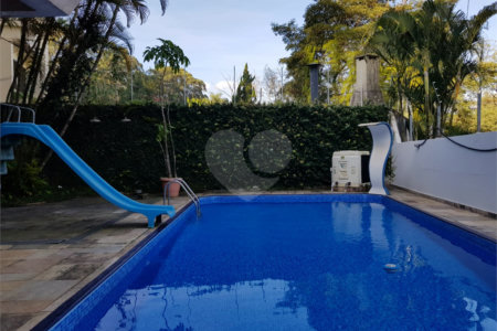 Sobrado à venda com 4 quartos, sendo 2 suítes, em Jardim Marajoara, São Paulo, SP