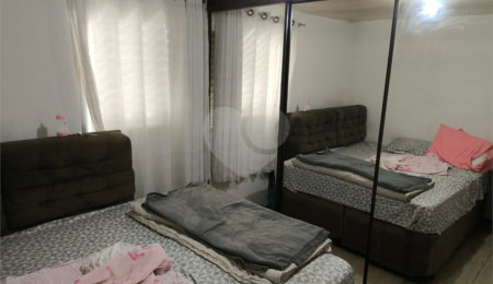 Casa à venda com 2 quartos em Vila Medeiros, São Paulo, SP