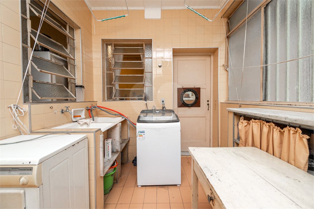 Apartamento à venda com 4 quartos, sendo 1 suíte, em Higienópolis, São Paulo, SP