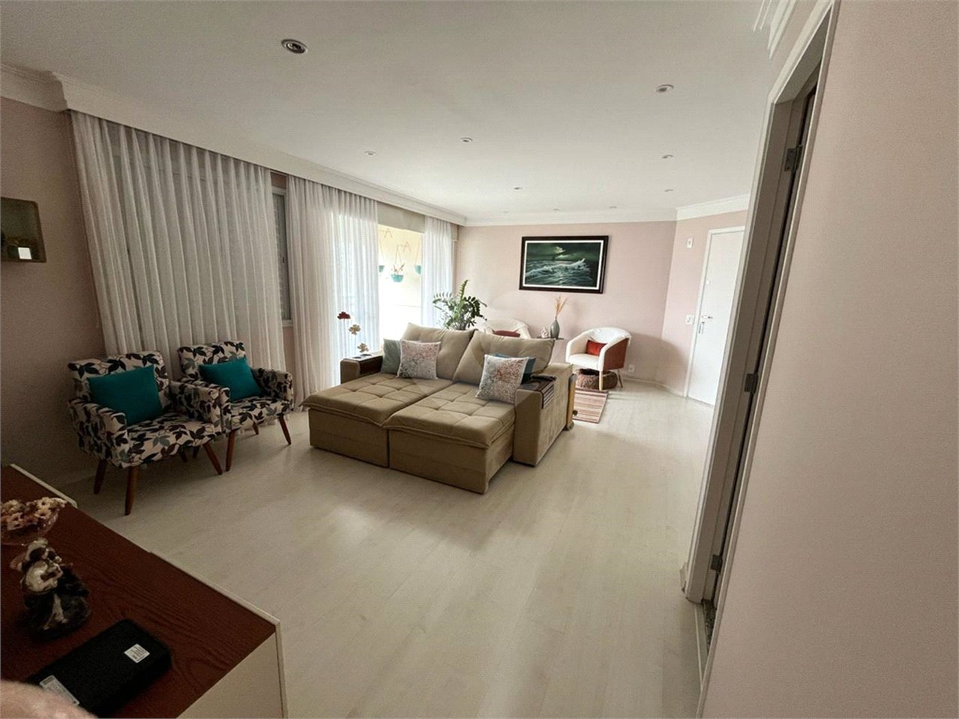 Apartamento à venda com 4 quartos, sendo 3 suítes,  em Lar São Paulo, São Paulo, SP