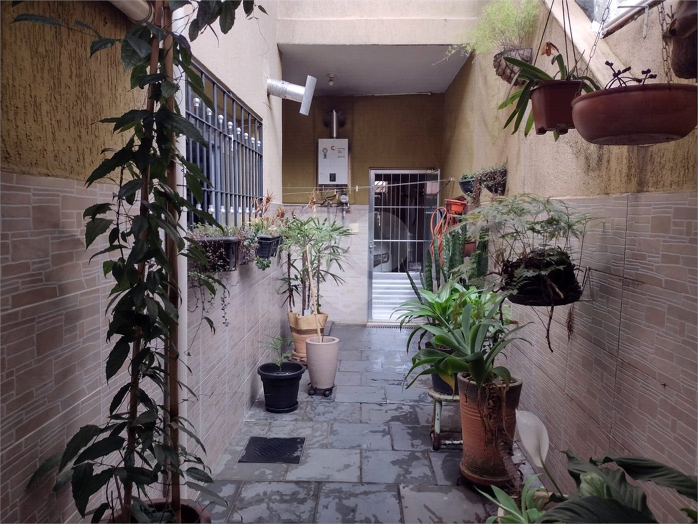 Casa à venda com 4 quartos, sendo 2 suítes, em Vila Gustavo, São Paulo, SP