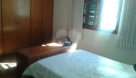 Casa à venda com 3 quartos, sendo 1 suíte,  em Santana, São Paulo, SP