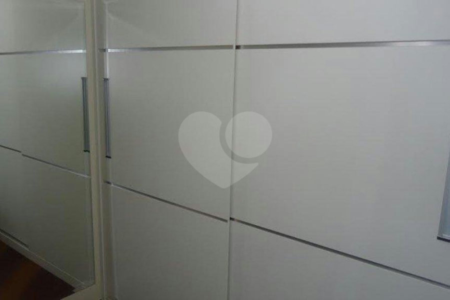 Apartamento à venda com 3 quartos, sendo 1 suíte, em Jardim das Laranjeiras, São Paulo, SP