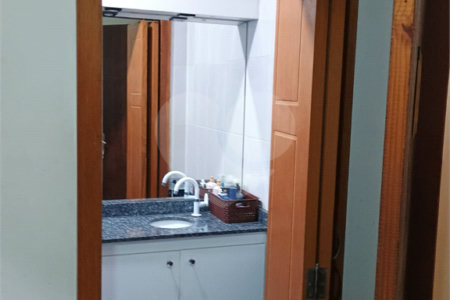 Casa à venda com 4 suítes em Jardim Bom Clima, Guarulhos, SP