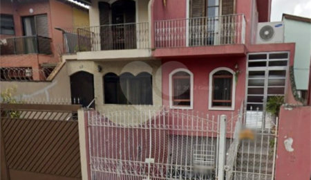 Sobrado à venda com 3 quartos, sendo 1 suíte,  em Jardim Cachoeira, São Paulo, SP