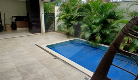 Casa à venda com 3 quartos, sendo 1 suíte,  no condomínio Jardim, Sorocaba - SP