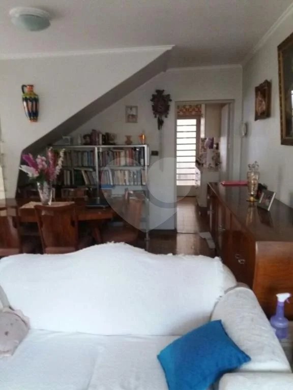 Casa à venda com 3 quartos no condomínio Travessa Quefren,21, São Paulo - SP