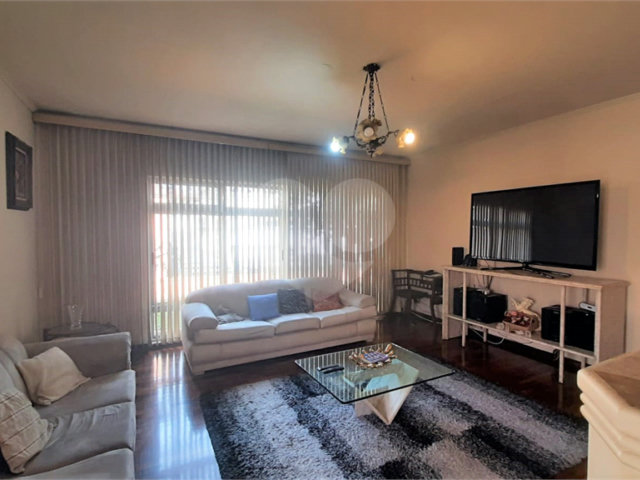 Casa de Vila à venda com 3 quartos, sendo 1 suíte,  em City Campo Grande, São Paulo, SP