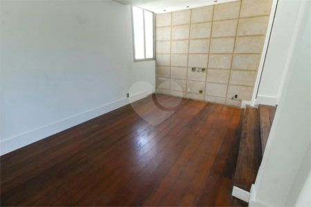 Apartamento à venda com 3 quartos, sendo 2 suítes, em Vila Andrade, São Paulo, SP