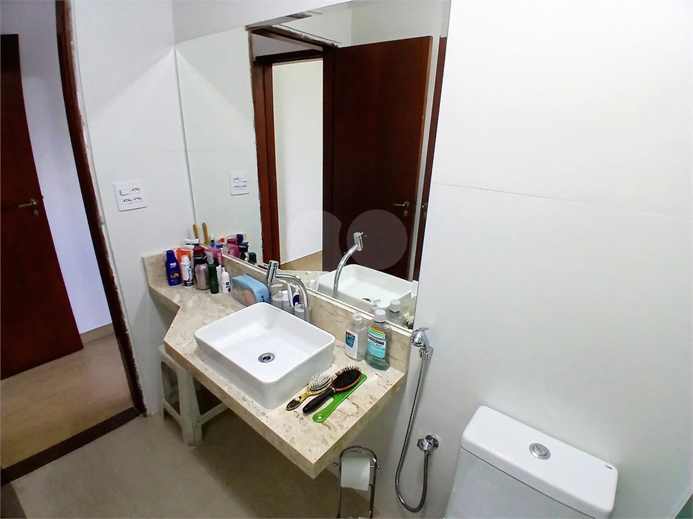 Sobrado à venda com 3 quartos, sendo 1 suíte,  em Tremembé, São Paulo, SP