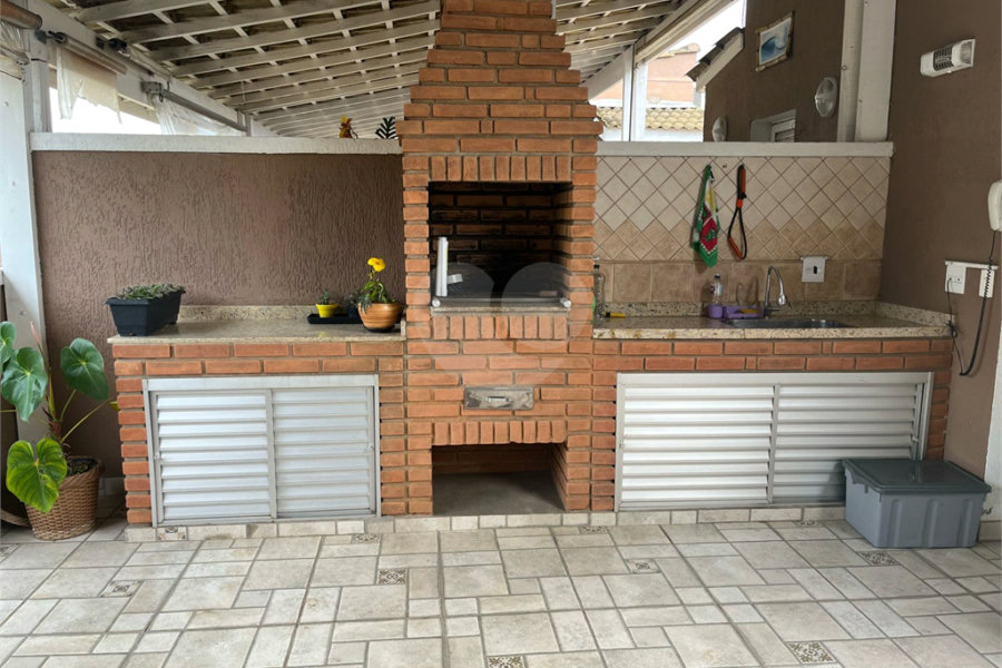 Casa à venda com 3 quartos, sendo 2 suítes, no condomínio Res Green Villagge, São Paulo - SP
