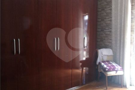 Casa à venda com 4 quartos, sendo 1 suíte, em Vila Pirajussara, São Paulo, SP