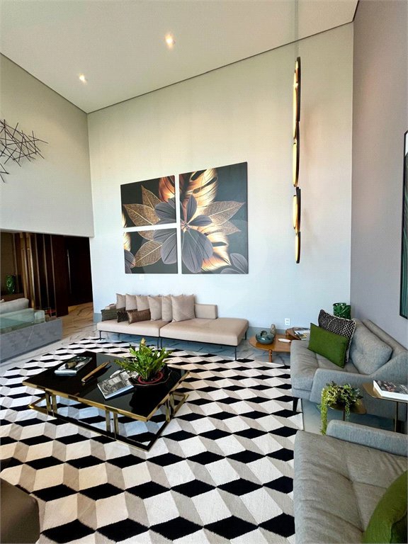 Apartamento à venda com 4 quartos, sendo 3 suítes, em Morumbi, São Paulo, SP