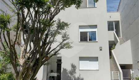 Sobrado à venda com 3 quartos, sendo 2 suítes,  em Tremembé, São Paulo, SP