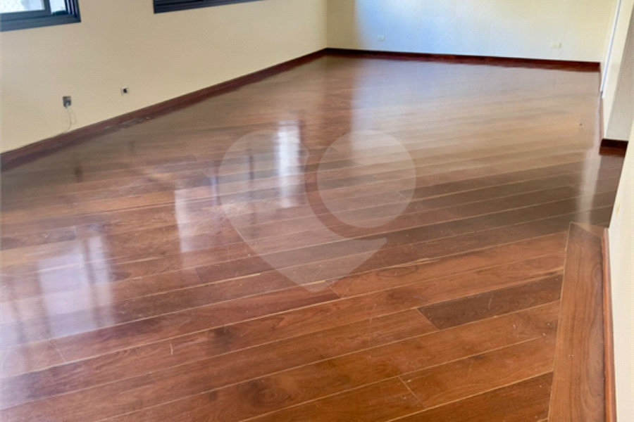 Apartamento à venda com 3 quartos, sendo 1 suíte, em Jardim Europa, São Paulo, SP