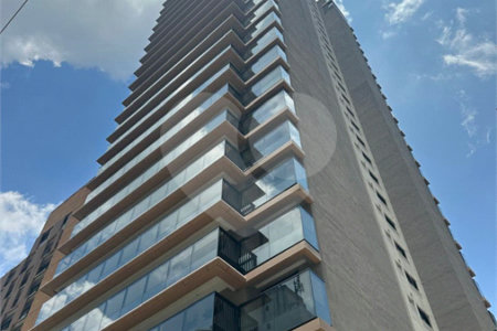 Apartamento à venda com 3 quartos, sendo 2 suítes, em Moema, São Paulo, SP