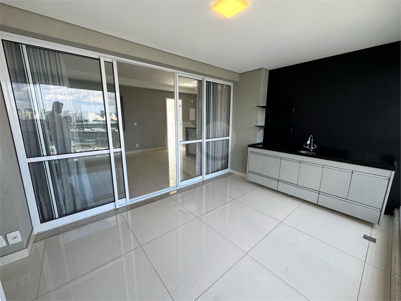 Apartamento à venda com 3 quartos, sendo 1 suíte, em Pinheiros, São Paulo, SP