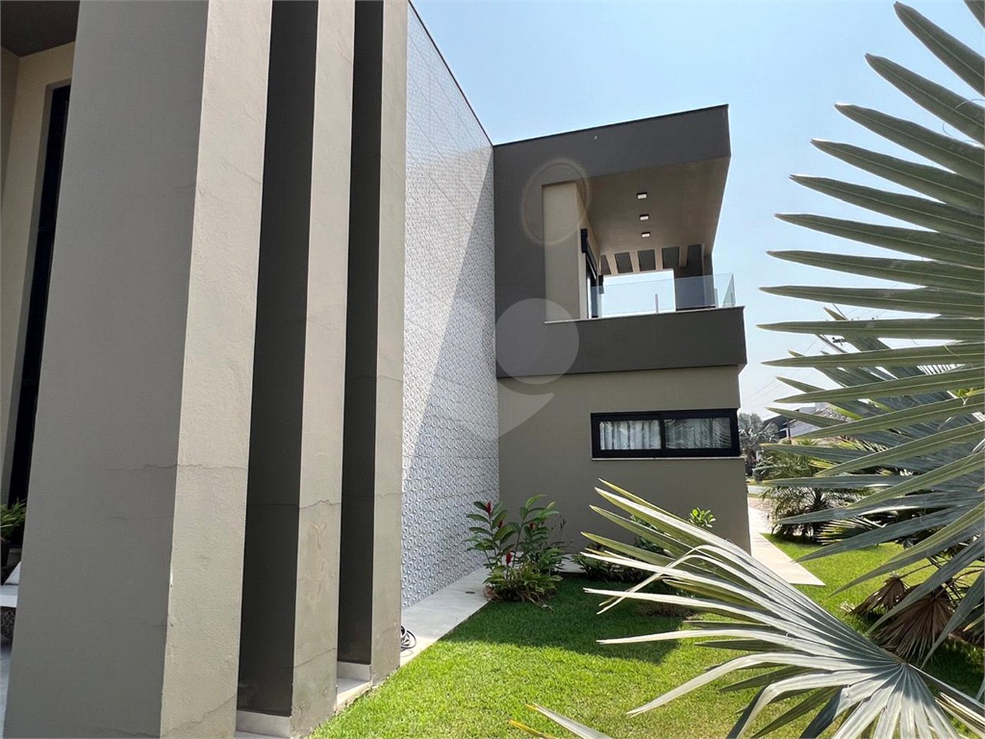 Casa à venda com 5 quartos, sendo 4 suítes, no condomínio Terras de Mont Serrat, Salto - SP
