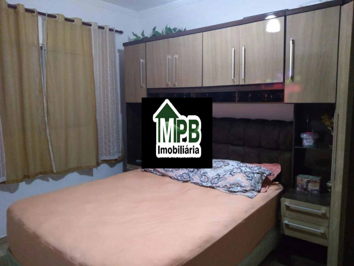 Casa à venda com 2 quartos em Lopes De Oliveira, Sorocaba, SP