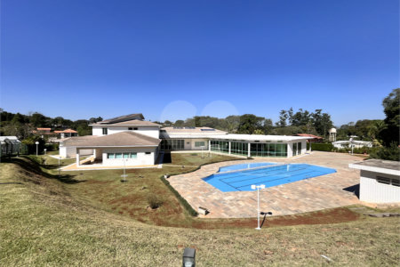 Casa à venda com 6 quartos, sendo 5 suítes, no condomínio City Castelo, Itu - SP