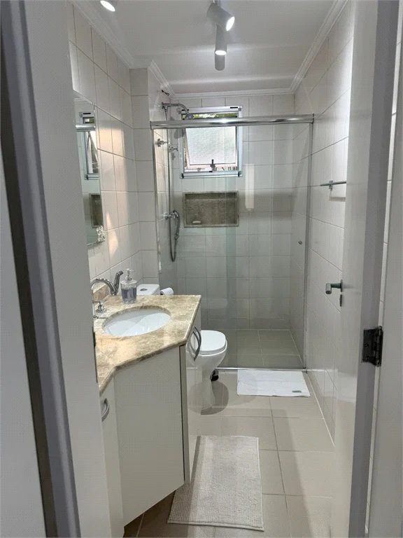 Casa à venda com 3 quartos, sendo 1 suíte, no condomínio Villas de São Francisco, São Paulo - SP
