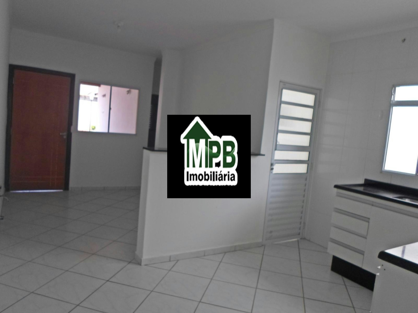 Casa à venda com 2 quartos, sendo 1 suíte, no condomínio Residencial Villaggio Victória, Sorocaba - SP
