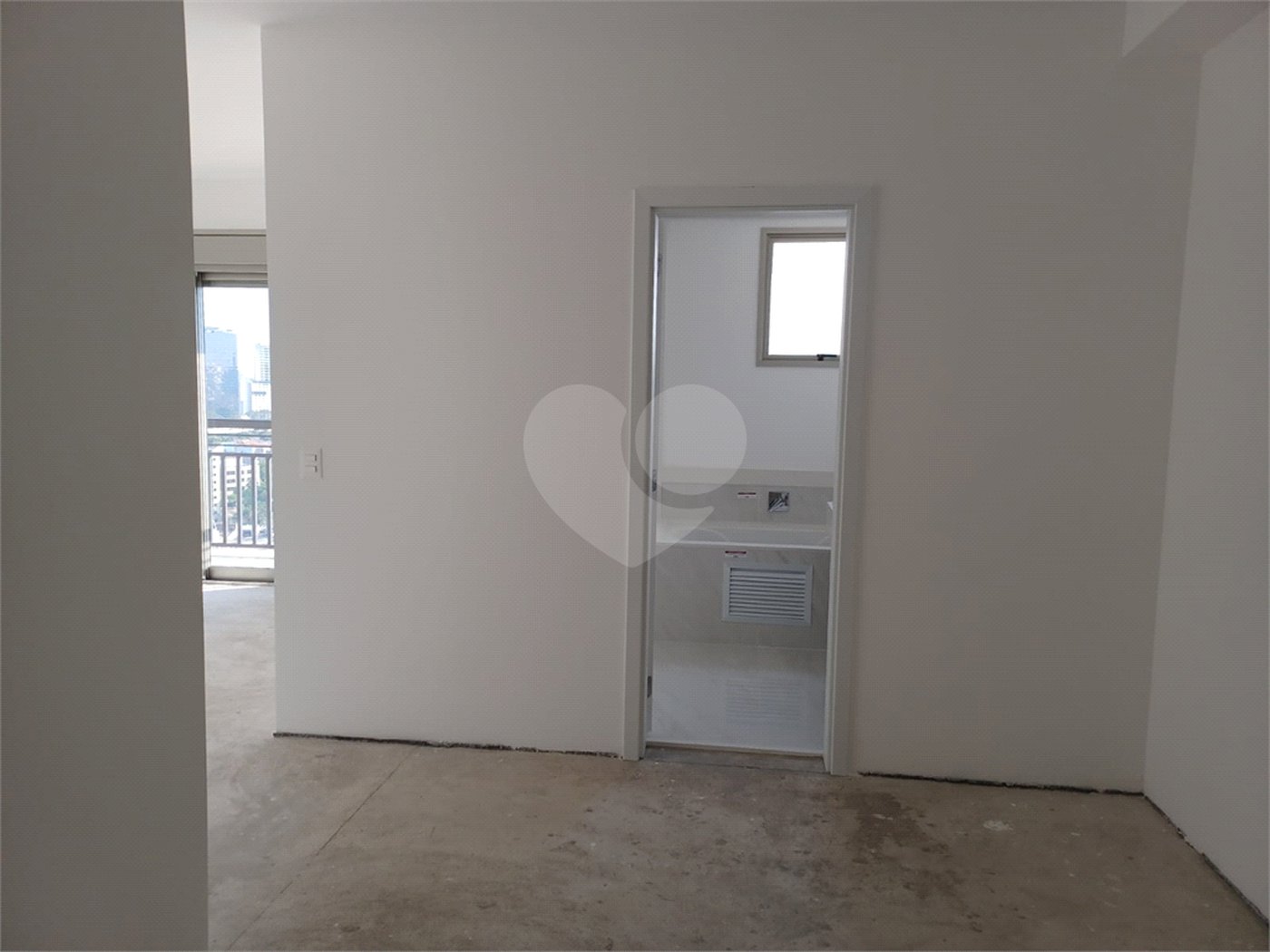 Apartamento à venda com 4 suítes em Real Parque, São Paulo, SP