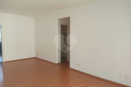 Apartamento à venda com 3 quartos, sendo 1 suíte, em Jardim São Paulo(zona Norte), São Paulo, SP