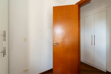Apartamento à venda com 4 quartos, sendo 1 suíte, em Saúde, São Paulo, SP