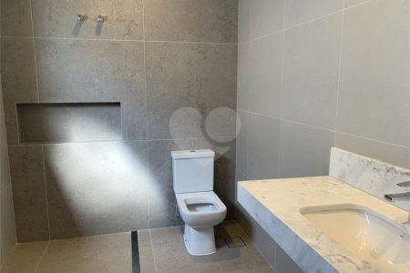 Casa à venda ou para alugar com 4 quartos, sendo 3 suítes, no condomínio Alphaville Nova Esplanada 1, Votorantim - SP