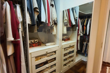 Apartamento à venda com 4 suítes em Vila Andrade, São Paulo, SP