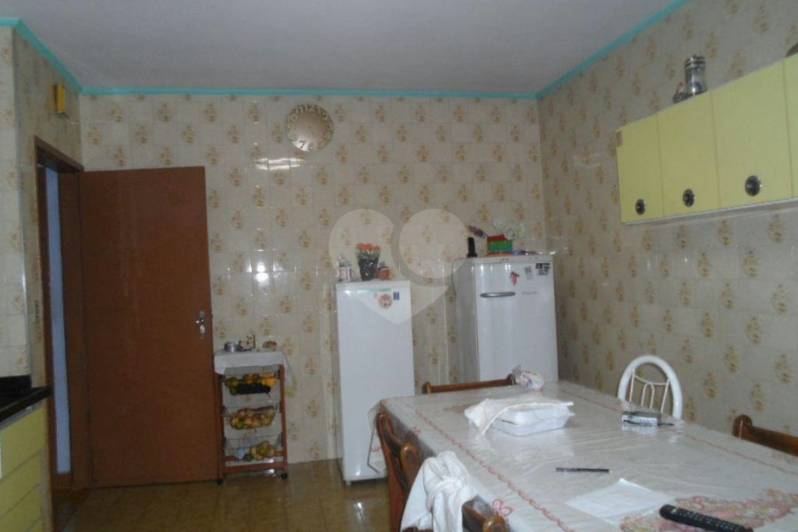 Sobrado à venda com 3 quartos, sendo 1 suíte, em Tremembé, São Paulo, SP