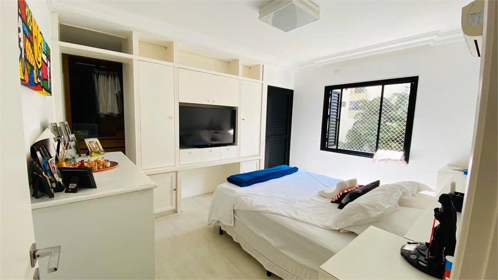 Apartamento à venda com 3 suítes em Vila Andrade, São Paulo, SP