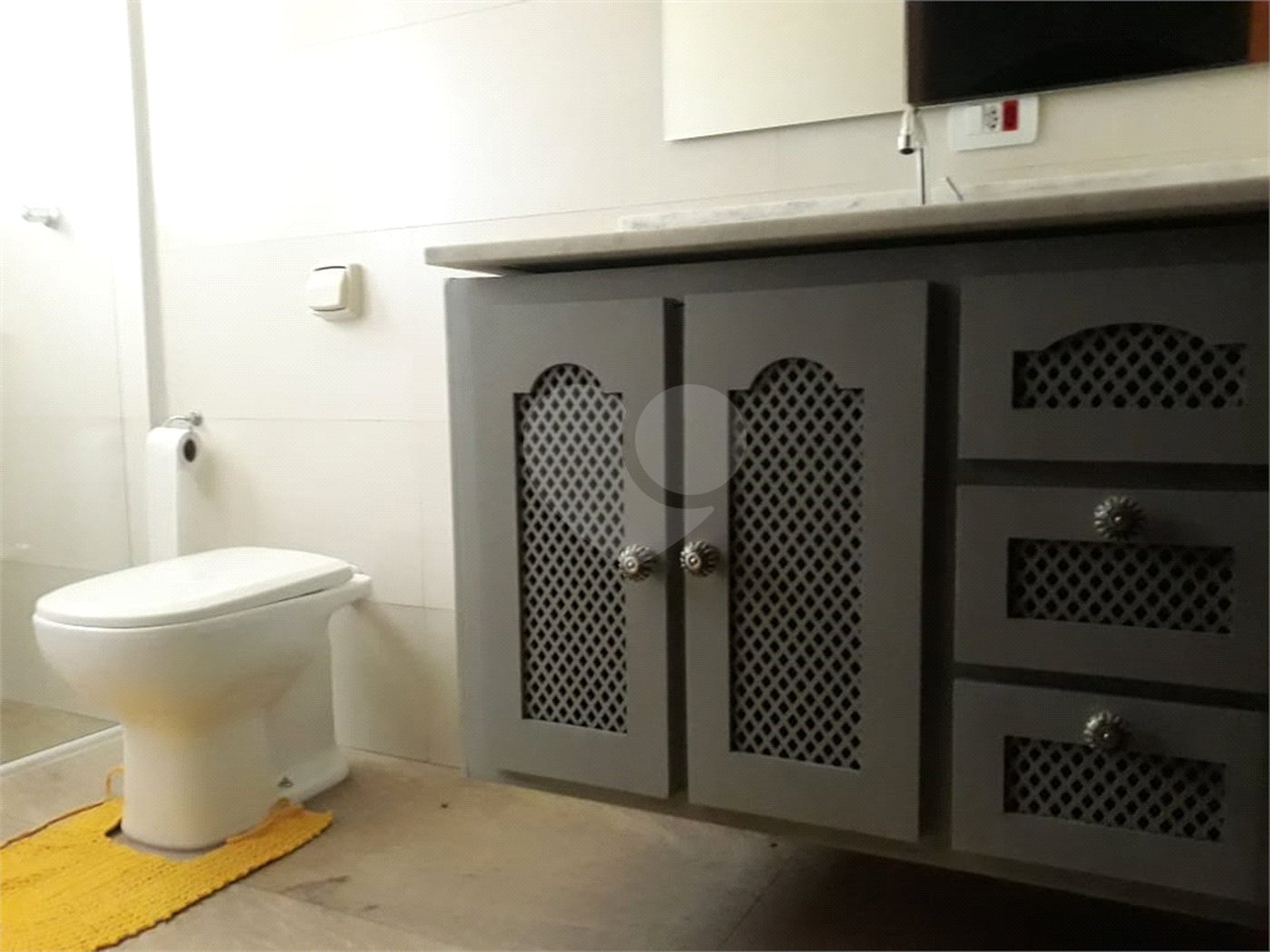 Chácara à venda com 4 quartos, sendo 2 suítes, em Jardim Conceição, São Roque, SP