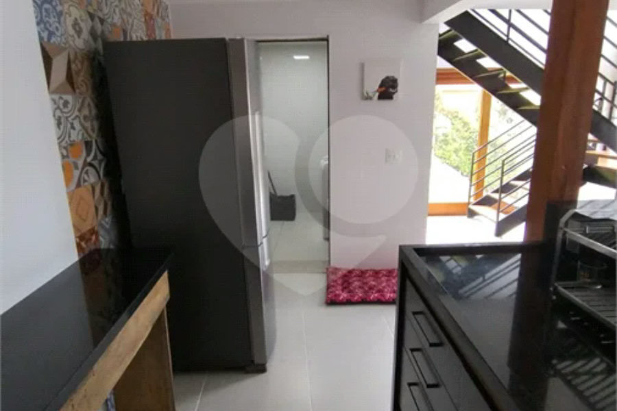 Casa à venda ou para alugar com 3 quartos, sendo 1 suíte, no condomínio Alpes da Cantareira, Mairiporã - SP