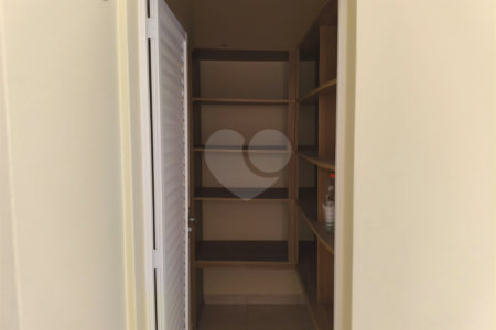 Casa à venda com 5 quartos, sendo 1 suíte,  em Jardim Colombo, Itapetininga, SP
