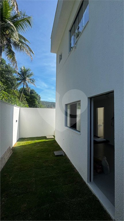 Casa à venda com 3 quartos, sendo 1 suíte, no condomínio Parque Guará, Rio de Janeiro - RJ