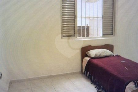 Casa à venda com 5 quartos, sendo 1 suíte, em Cidade Vargas, São Paulo, SP