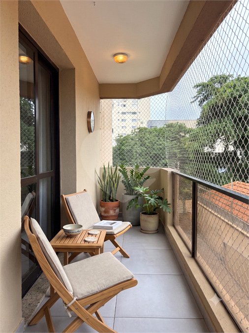 Apartamento à venda com 3 quartos, sendo 1 suíte, em Alto da Boa Vista, São Paulo, SP
