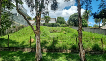 Terreno à venda no condomínio Estância Marambaia, Vinhedo - SP