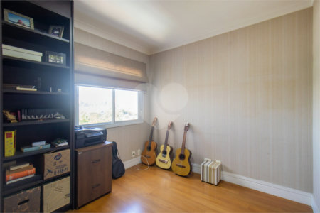 Apartamento à venda com 3 suítes em Jardim Marajoara, São Paulo, SP