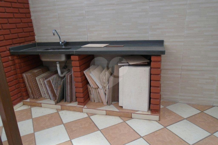 Sobrado à venda com 3 quartos, sendo 1 suíte, em Parada Inglesa, São Paulo, SP