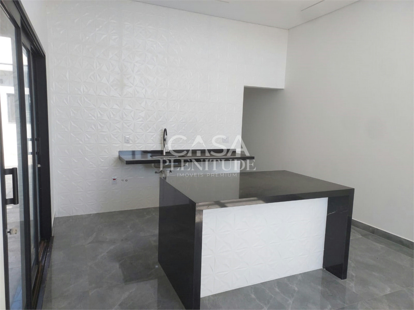 Casa em condomínio à venda com 3 quartos, sendo 1 suíte, em Wanel Ville, Sorocaba, SP