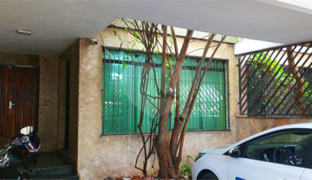 Sobrado à venda com 3 quartos, sendo 1 suíte,  em Jabaquara, São Paulo, SP