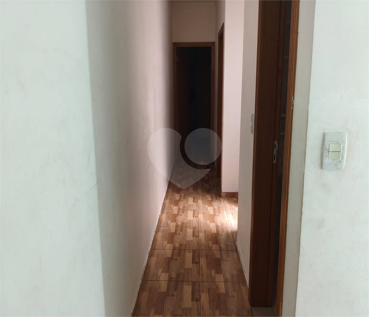 Sobrado à venda com 3 quartos, sendo 1 suíte, em Tremembé, São Paulo, SP