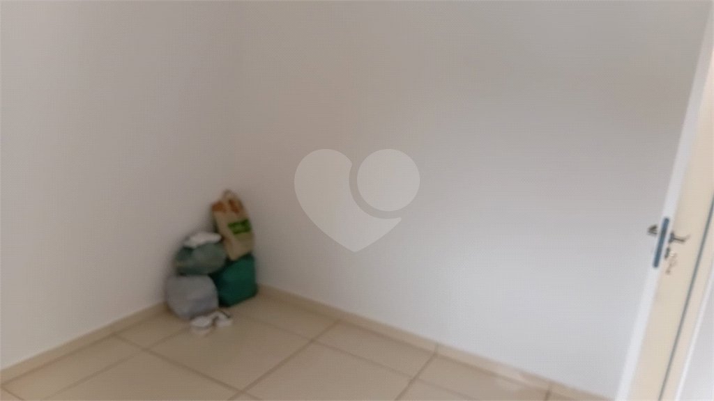 Casa à venda com 2 quartos em Vila Popular, Itapetininga, SP